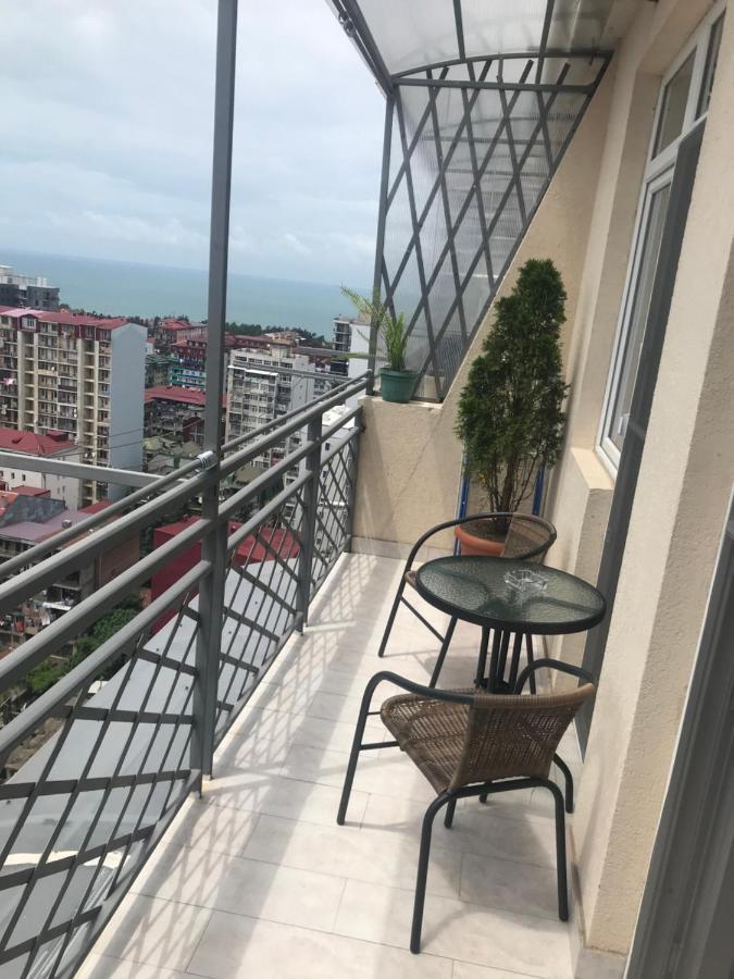 Ferienwohnung Თათულის Ბუდე -Tatuli Nest Batumi Exterior foto