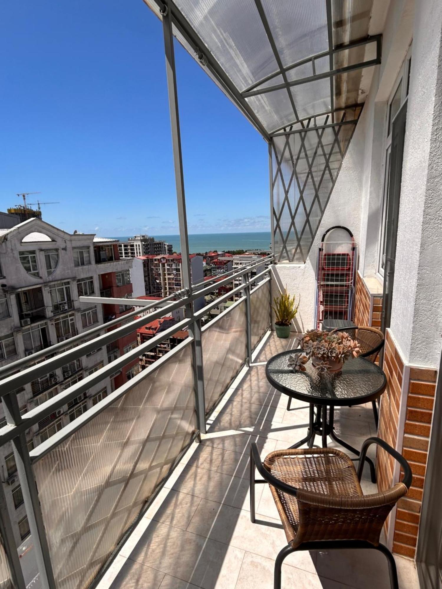 Ferienwohnung Თათულის Ბუდე -Tatuli Nest Batumi Exterior foto
